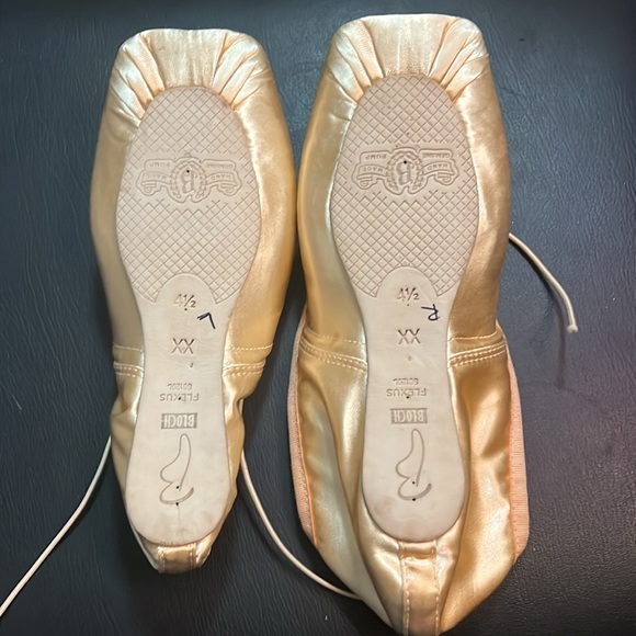 Bloch Flexus K2 pointe shoe - Picture 3 of 4